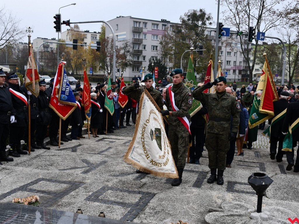 Tłumy wrześnian na ulicach. Świętowaliśmy początek drugiego stulecia niepodległości