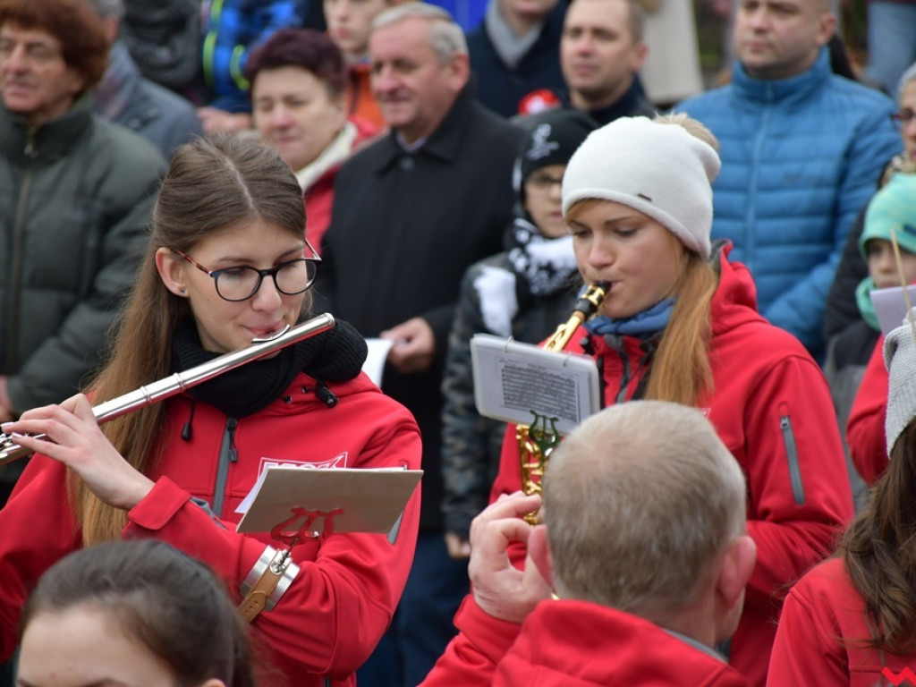 Tłumy wrześnian na ulicach. Świętowaliśmy początek drugiego stulecia niepodległości