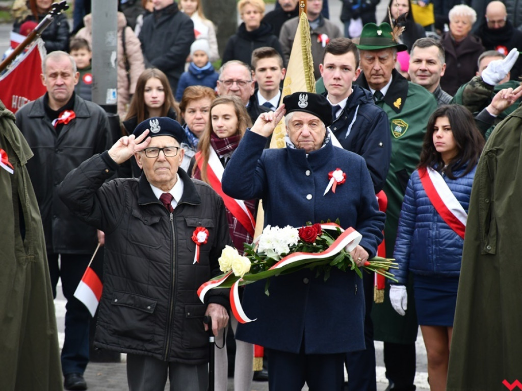 Tłumy wrześnian na ulicach. Świętowaliśmy początek drugiego stulecia niepodległości