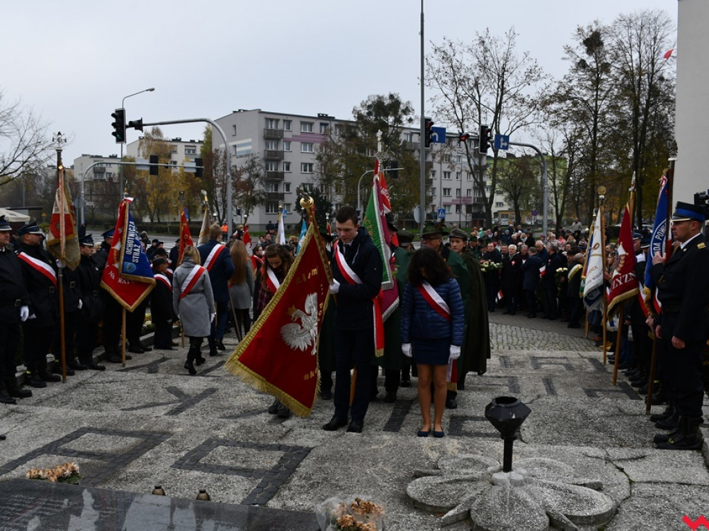Tłumy wrześnian na ulicach. Świętowaliśmy początek drugiego stulecia niepodległości