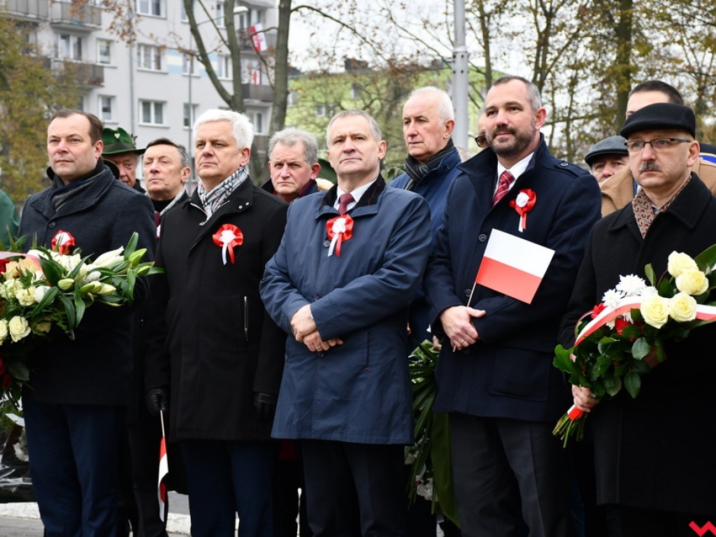 Tłumy wrześnian na ulicach. Świętowaliśmy początek drugiego stulecia niepodległości