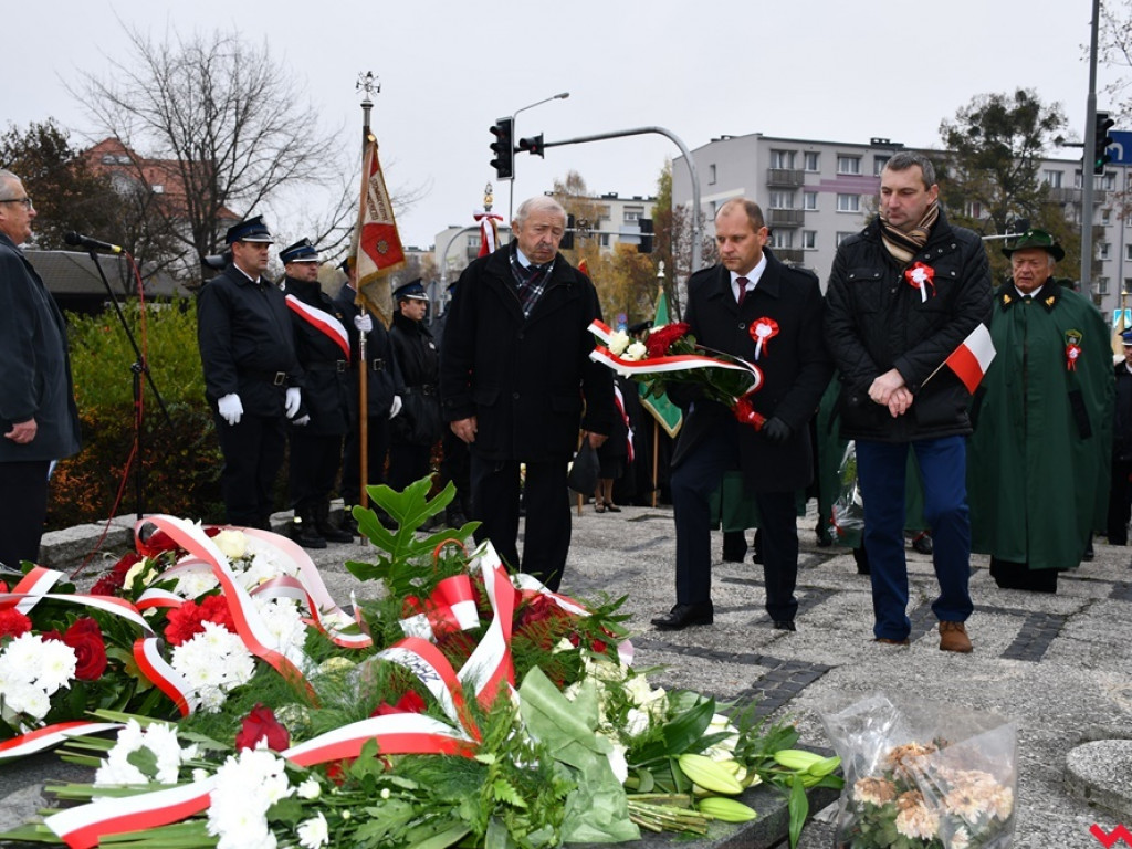 Tłumy wrześnian na ulicach. Świętowaliśmy początek drugiego stulecia niepodległości