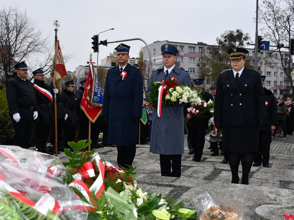 Tłumy wrześnian na ulicach. Świętowaliśmy początek drugiego stulecia niepodległości