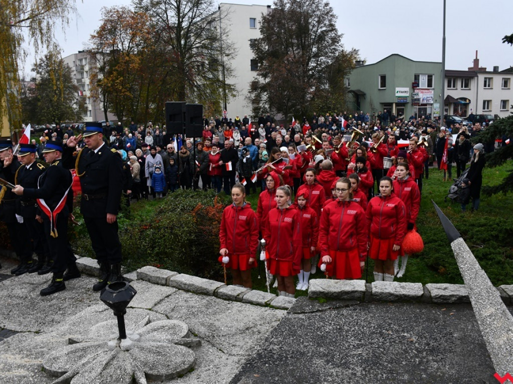 Tłumy wrześnian na ulicach. Świętowaliśmy początek drugiego stulecia niepodległości