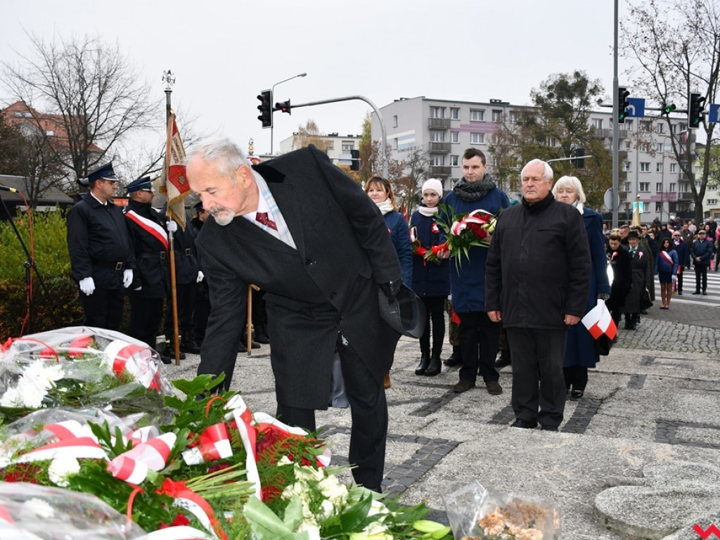 Tłumy wrześnian na ulicach. Świętowaliśmy początek drugiego stulecia niepodległości