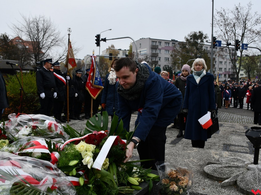 Tłumy wrześnian na ulicach. Świętowaliśmy początek drugiego stulecia niepodległości