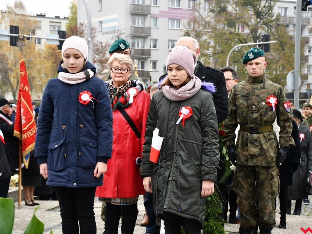Tłumy wrześnian na ulicach. Świętowaliśmy początek drugiego stulecia niepodległości