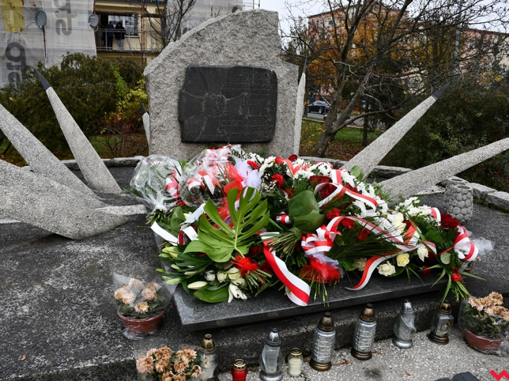 Tłumy wrześnian na ulicach. Świętowaliśmy początek drugiego stulecia niepodległości