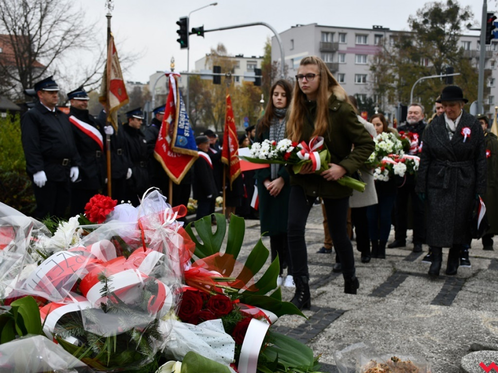 Tłumy wrześnian na ulicach. Świętowaliśmy początek drugiego stulecia niepodległości