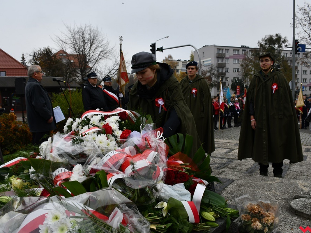 Tłumy wrześnian na ulicach. Świętowaliśmy początek drugiego stulecia niepodległości