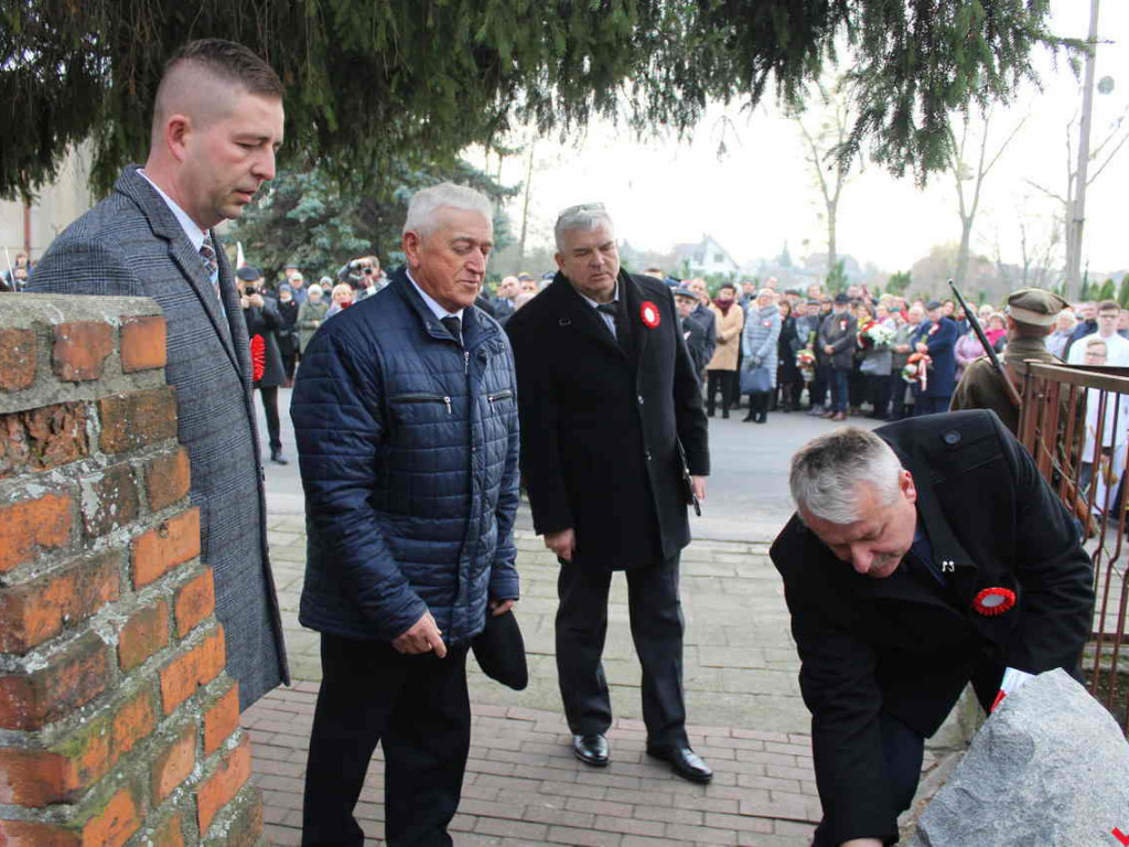 Odsłonięcie tablicy i premiera nowej książki o historii, czyli Święto Niepodległości w Nekli