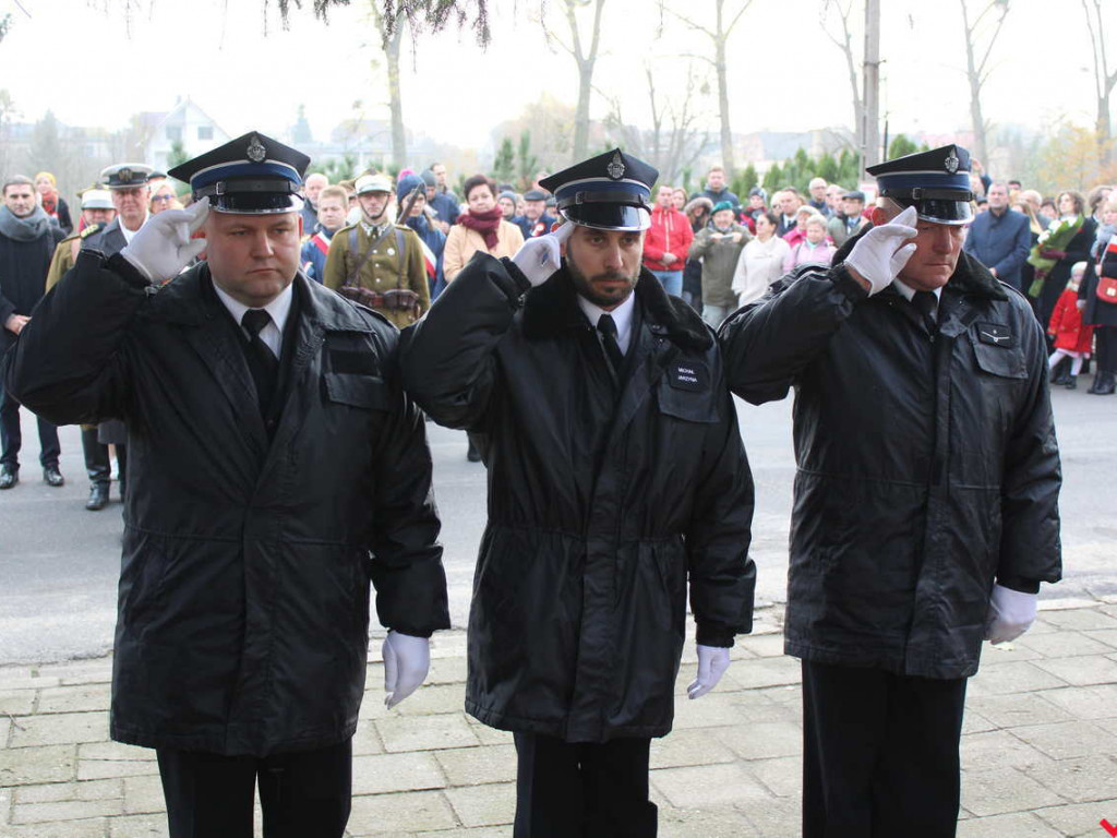 Odsłonięcie tablicy i premiera nowej książki o historii, czyli Święto Niepodległości w Nekli