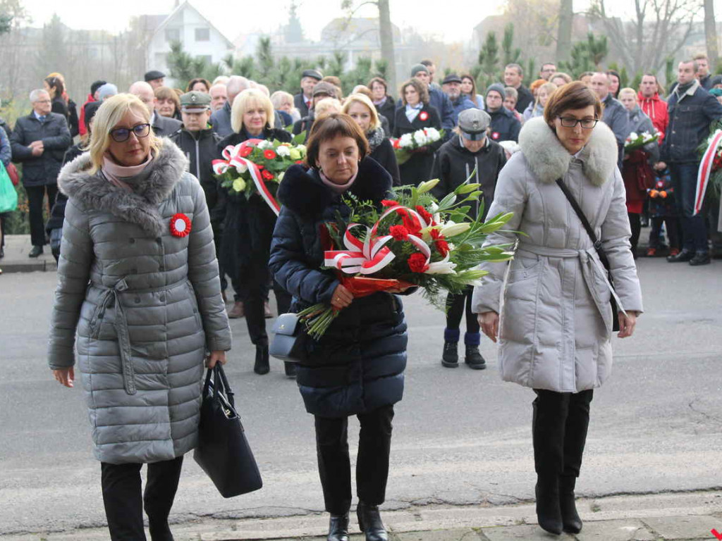 Odsłonięcie tablicy i premiera nowej książki o historii, czyli Święto Niepodległości w Nekli