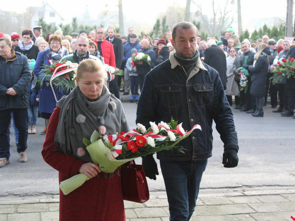 Odsłonięcie tablicy i premiera nowej książki o historii, czyli Święto Niepodległości w Nekli