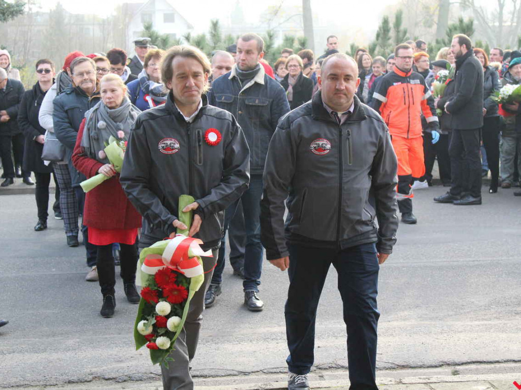 Odsłonięcie tablicy i premiera nowej książki o historii, czyli Święto Niepodległości w Nekli