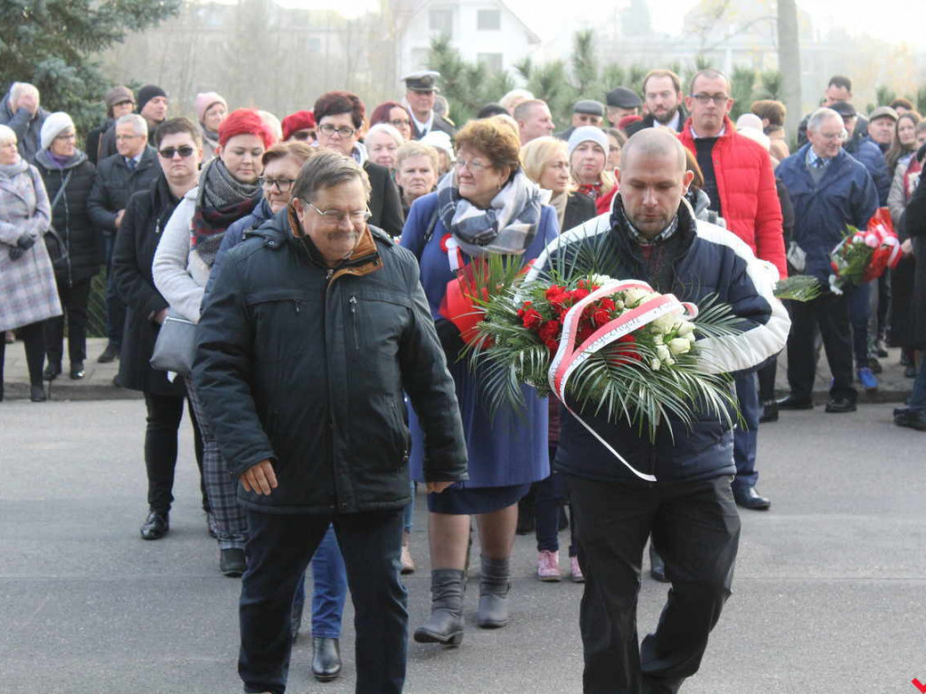 Odsłonięcie tablicy i premiera nowej książki o historii, czyli Święto Niepodległości w Nekli