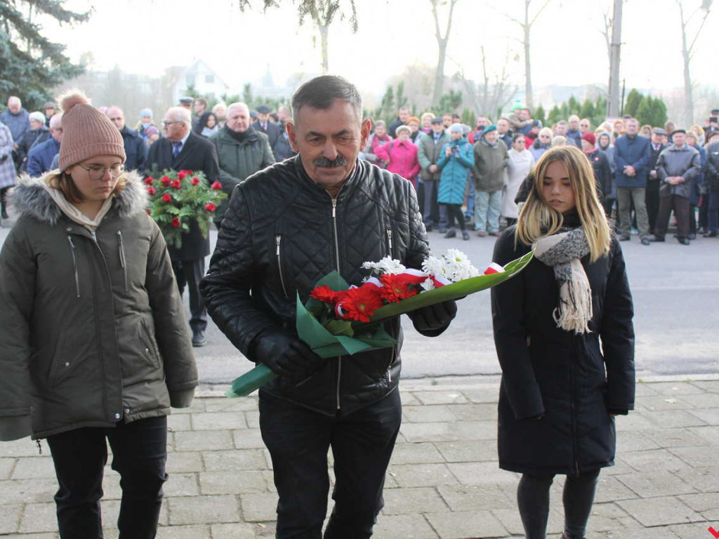 Odsłonięcie tablicy i premiera nowej książki o historii, czyli Święto Niepodległości w Nekli