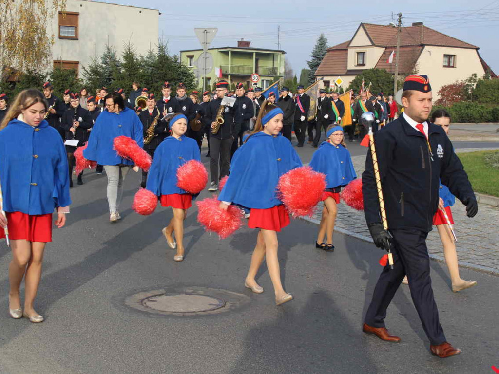 Odsłonięcie tablicy i premiera nowej książki o historii, czyli Święto Niepodległości w Nekli