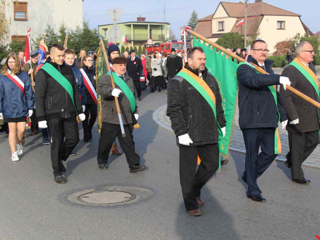 Odsłonięcie tablicy i premiera nowej książki o historii, czyli Święto Niepodległości w Nekli