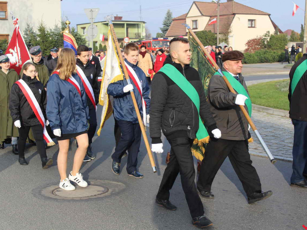 Odsłonięcie tablicy i premiera nowej książki o historii, czyli Święto Niepodległości w Nekli