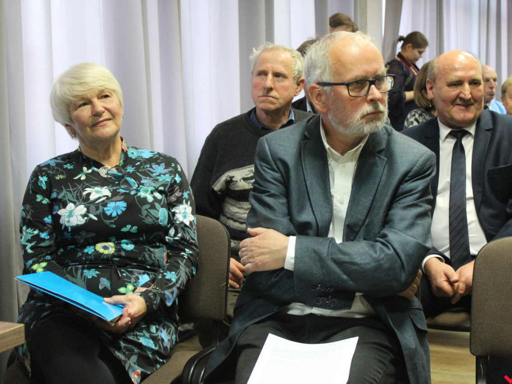Odsłonięcie tablicy i premiera nowej książki o historii, czyli Święto Niepodległości w Nekli