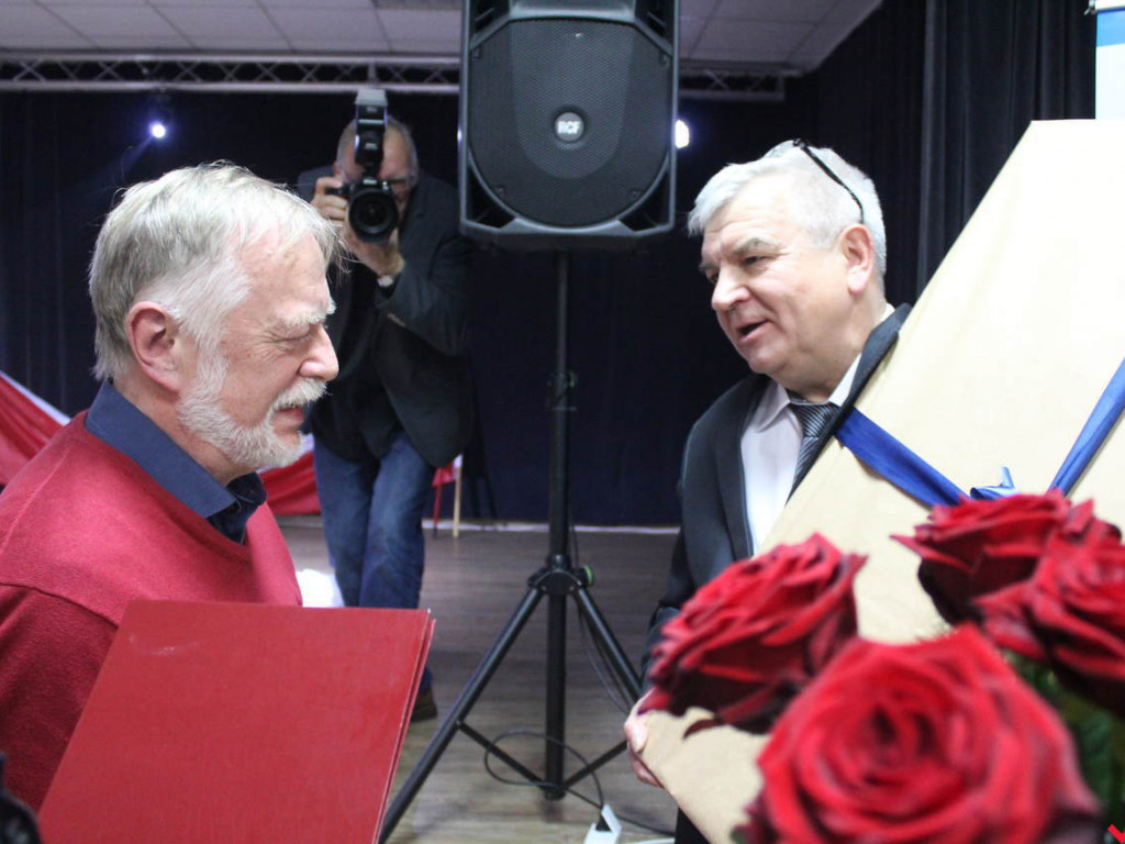 Odsłonięcie tablicy i premiera nowej książki o historii, czyli Święto Niepodległości w Nekli