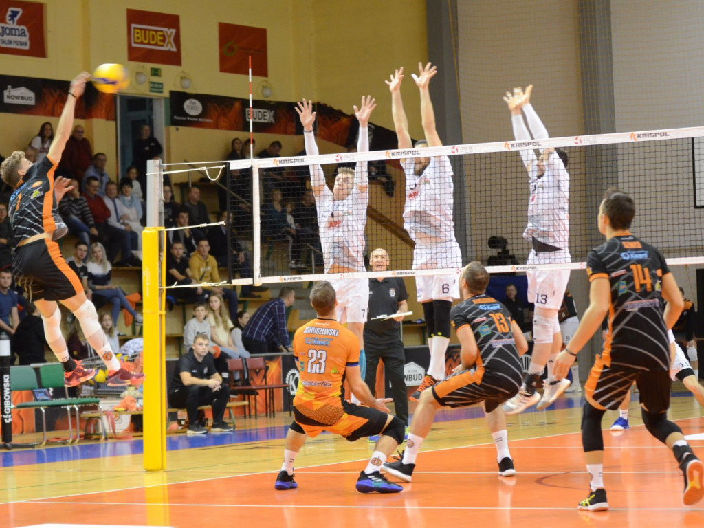 Spory kamień i wymalowana niepewność