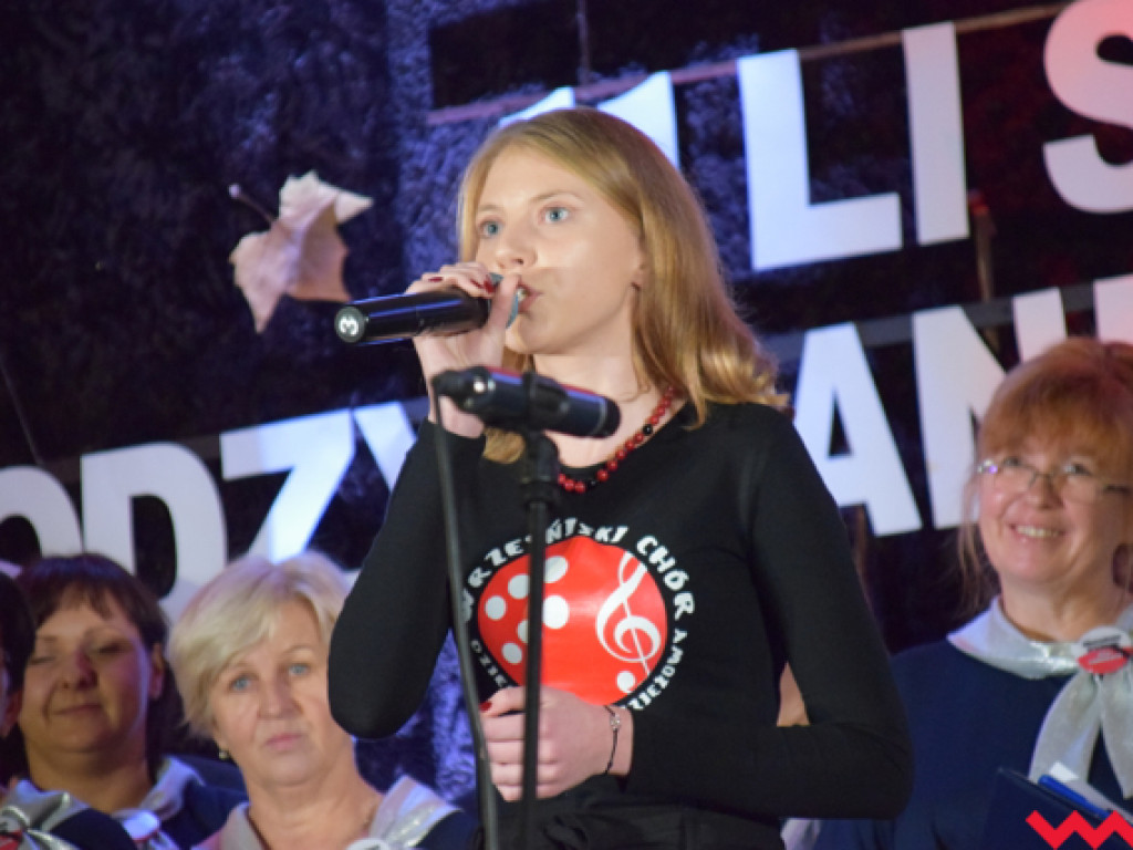 Moc wspólnego śpiewania. Patriotyczny koncert Cameraty znów połączył pokolenia