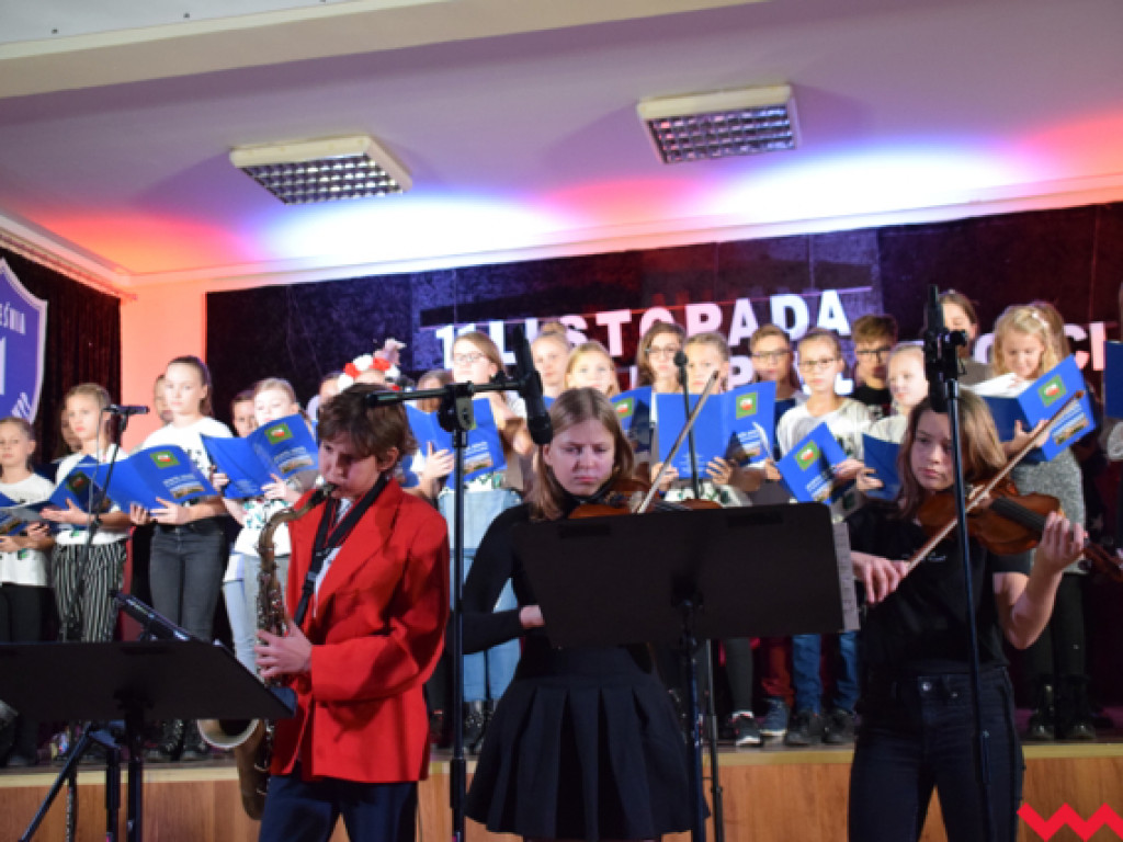 Moc wspólnego śpiewania. Patriotyczny koncert Cameraty znów połączył pokolenia