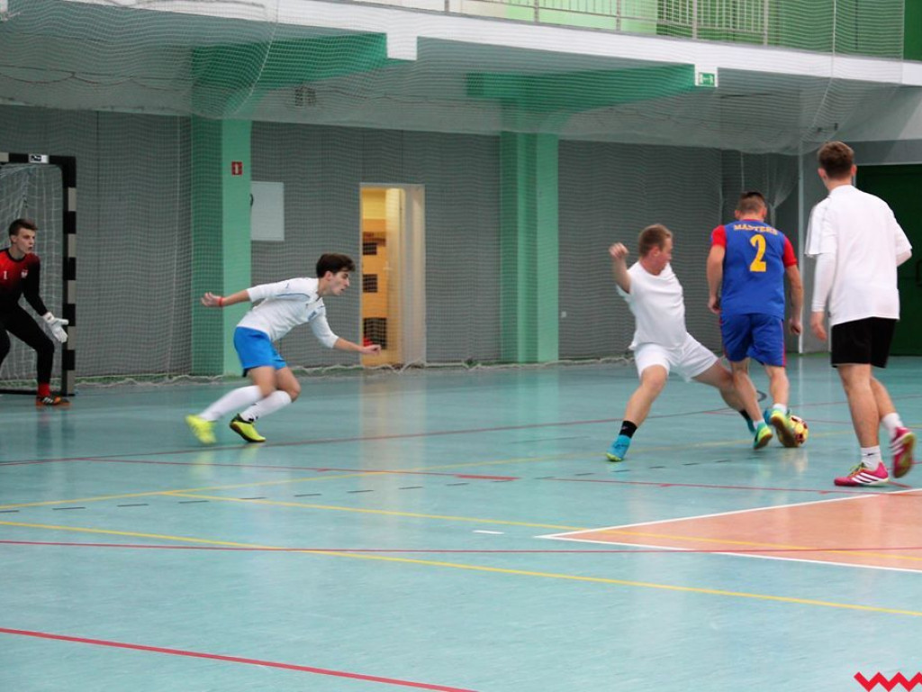 Pełną parą ruszyła liga halowa piłki nożnej w Pyzdrach