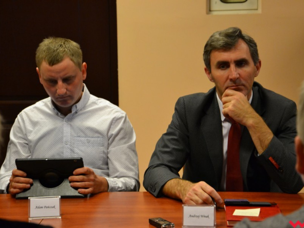 Radni uchwalili wyższe podatki od nieruchomości. Wzrośnie tez podatek rolny