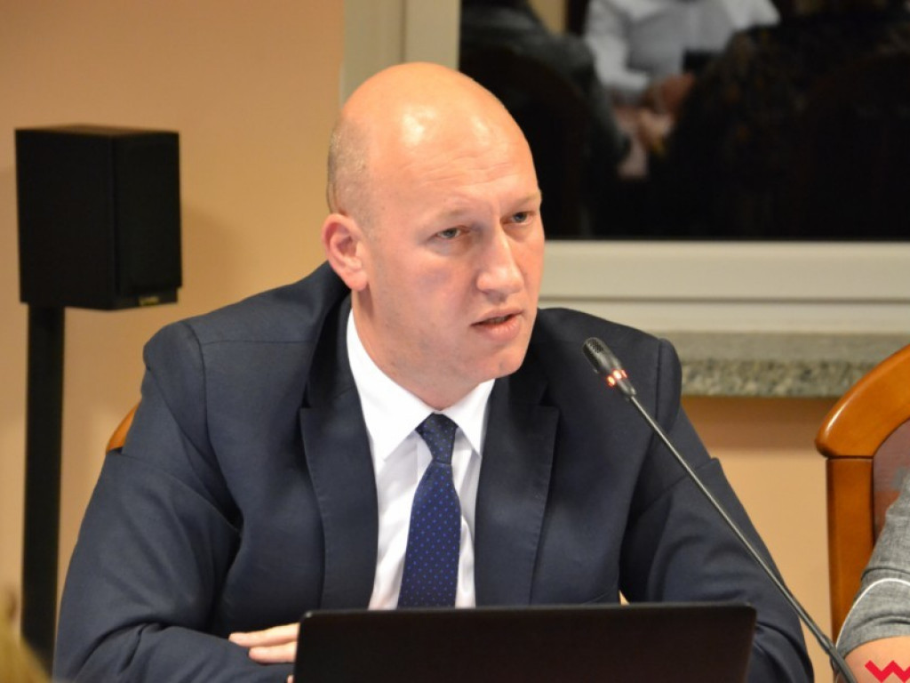 Radni uchwalili wyższe podatki od nieruchomości. Wzrośnie tez podatek rolny