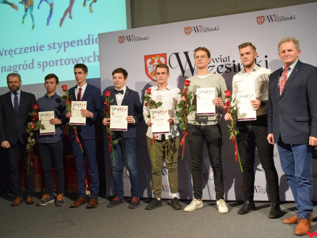 Wiele dyscyplin – jedna pasja. Powiatowe stypendia i nagrody dla młodych sportowców i trenerów