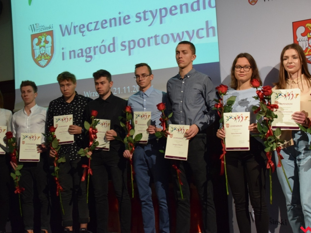 Wiele dyscyplin – jedna pasja. Powiatowe stypendia i nagrody dla młodych sportowców i trenerów