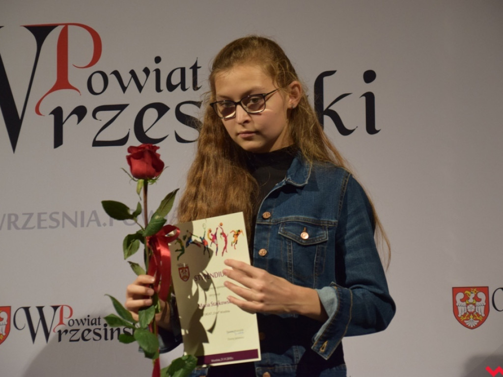 Wiele dyscyplin – jedna pasja. Powiatowe stypendia i nagrody dla młodych sportowców i trenerów