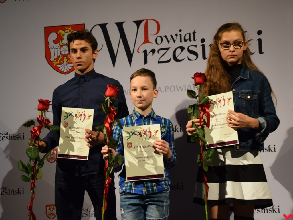 Wiele dyscyplin – jedna pasja. Powiatowe stypendia i nagrody dla młodych sportowców i trenerów