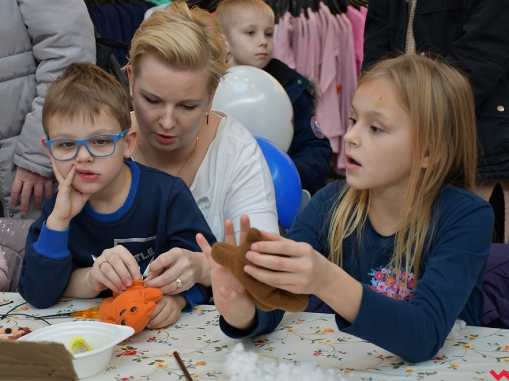 Miś – najlepszy przyjaciel z dzieciństwa. Dzień Pluszowego Misia w Karuzeli