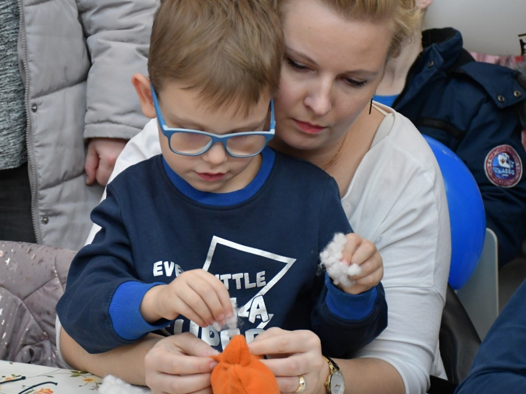 Miś – najlepszy przyjaciel z dzieciństwa. Dzień Pluszowego Misia w Karuzeli