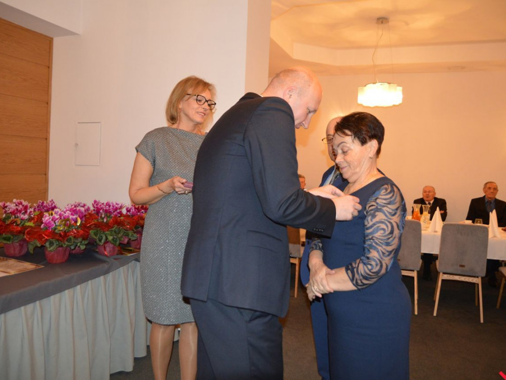 Szesnaście par małżeńskich świętowało złote gody
