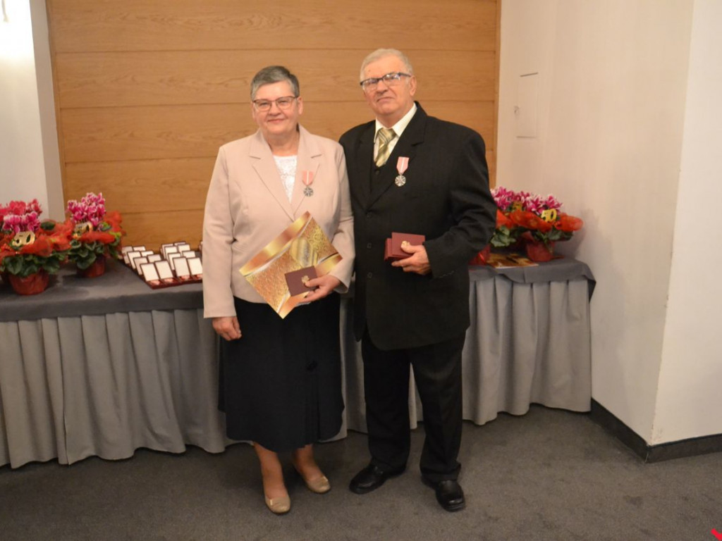 Szesnaście par małżeńskich świętowało złote gody