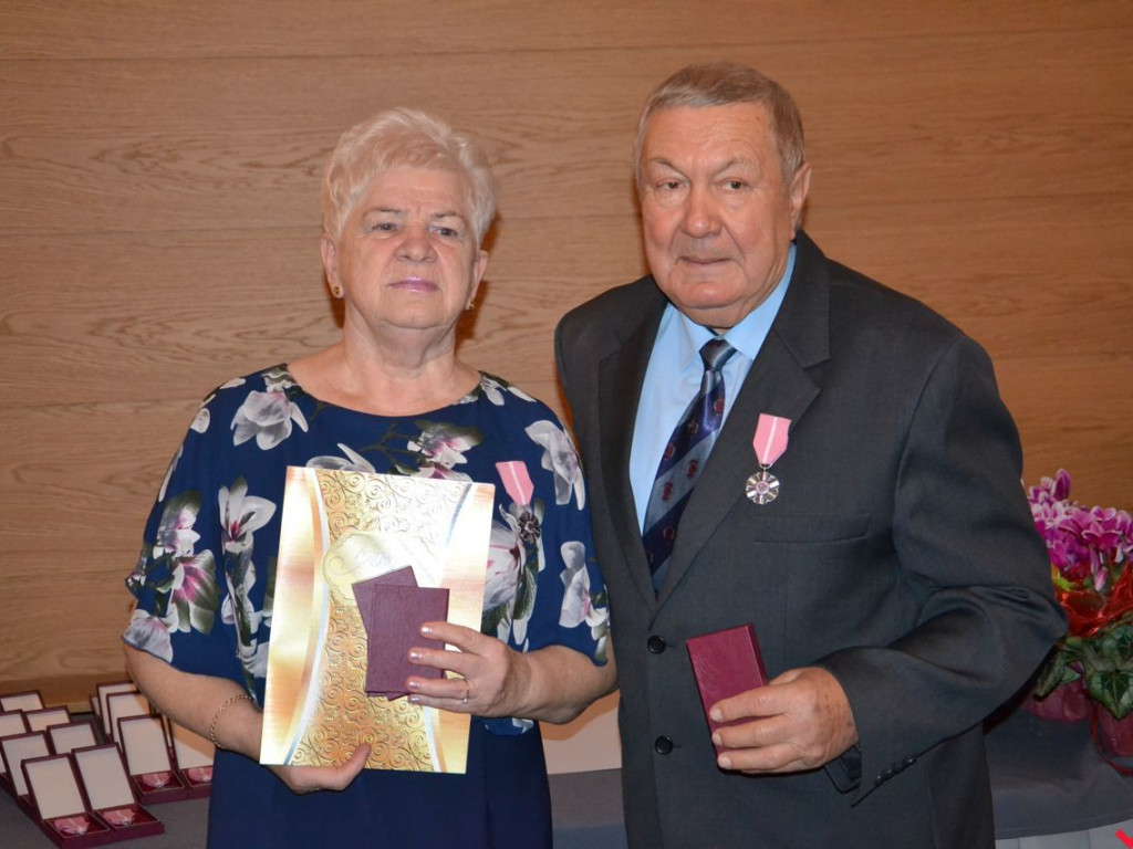 Szesnaście par małżeńskich świętowało złote gody