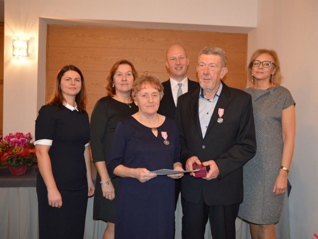 Szesnaście par małżeńskich świętowało złote gody