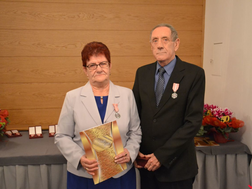 Szesnaście par małżeńskich świętowało złote gody