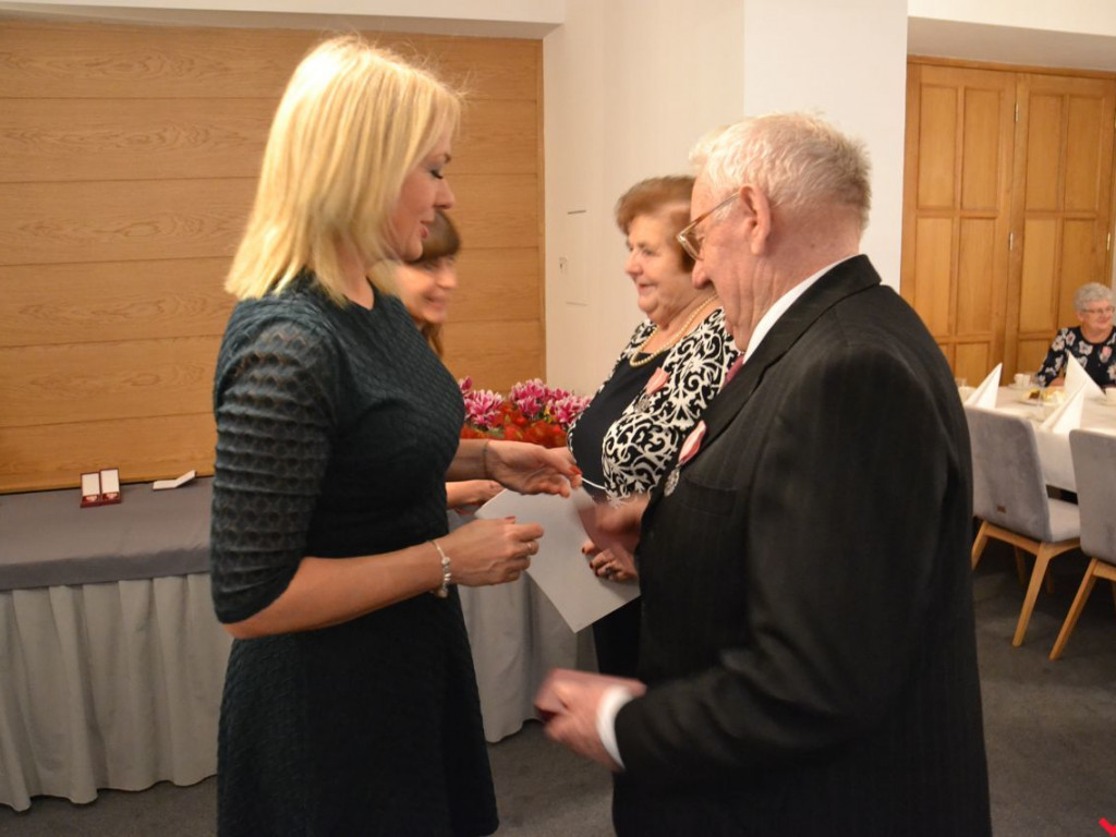 Szesnaście par małżeńskich świętowało złote gody