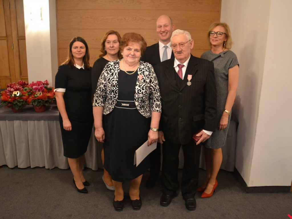 Szesnaście par małżeńskich świętowało złote gody