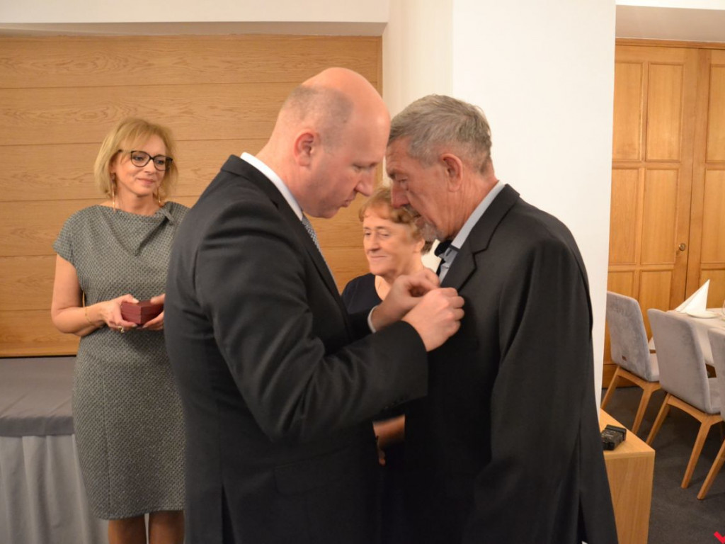 Szesnaście par małżeńskich świętowało złote gody