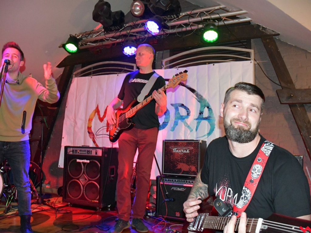 Nieoczekiwany finał koncertu Meteory i Yorby. Mikołaj Milczarek na scenie AQQ