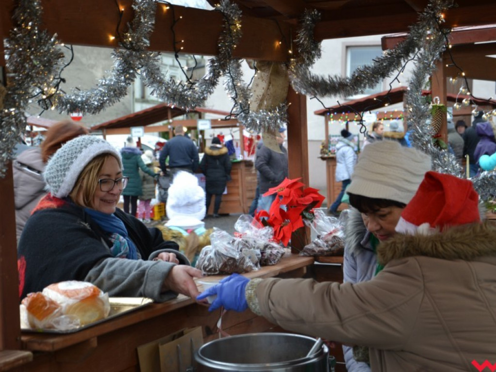 Pierwszy zwiastun świąt. W Miłosławiu odbywa się Jarmark Bożonarodzeniowy