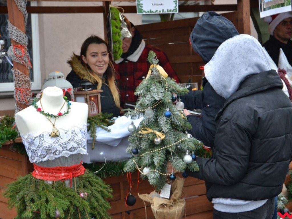 Pierwszy zwiastun świąt. W Miłosławiu odbywa się Jarmark Bożonarodzeniowy