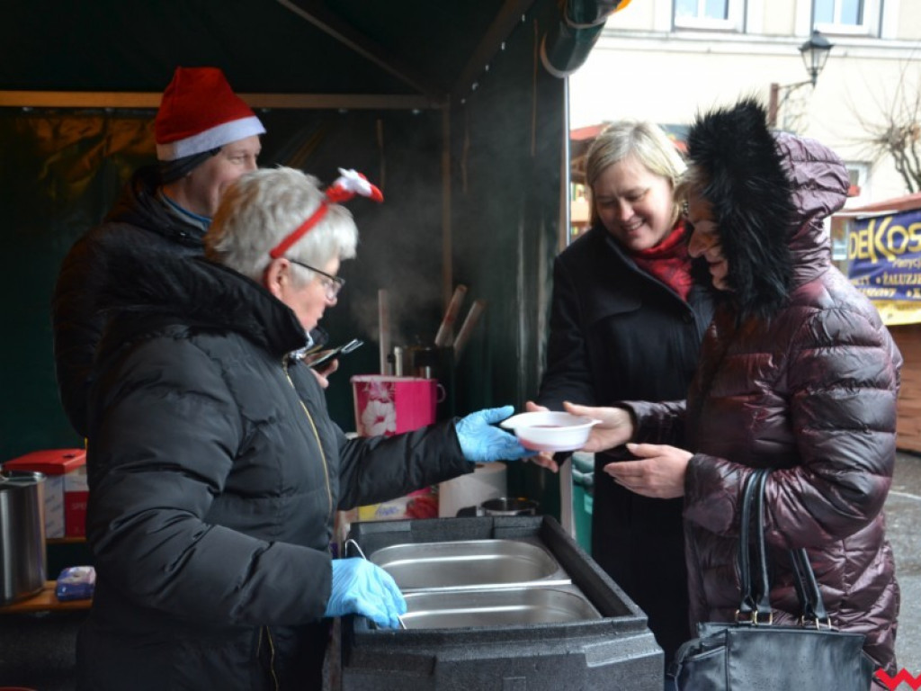 Pierwszy zwiastun świąt. W Miłosławiu odbywa się Jarmark Bożonarodzeniowy